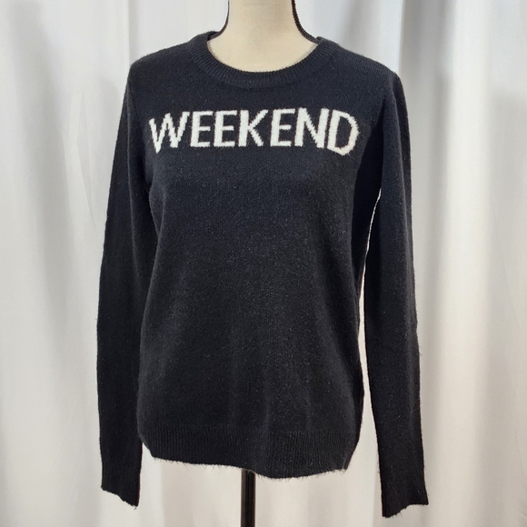 WEEKEND Sweater - Picture 1 of 7